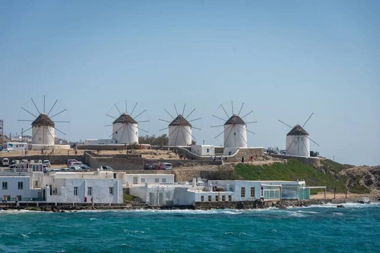 local tastes in mykonos & delights